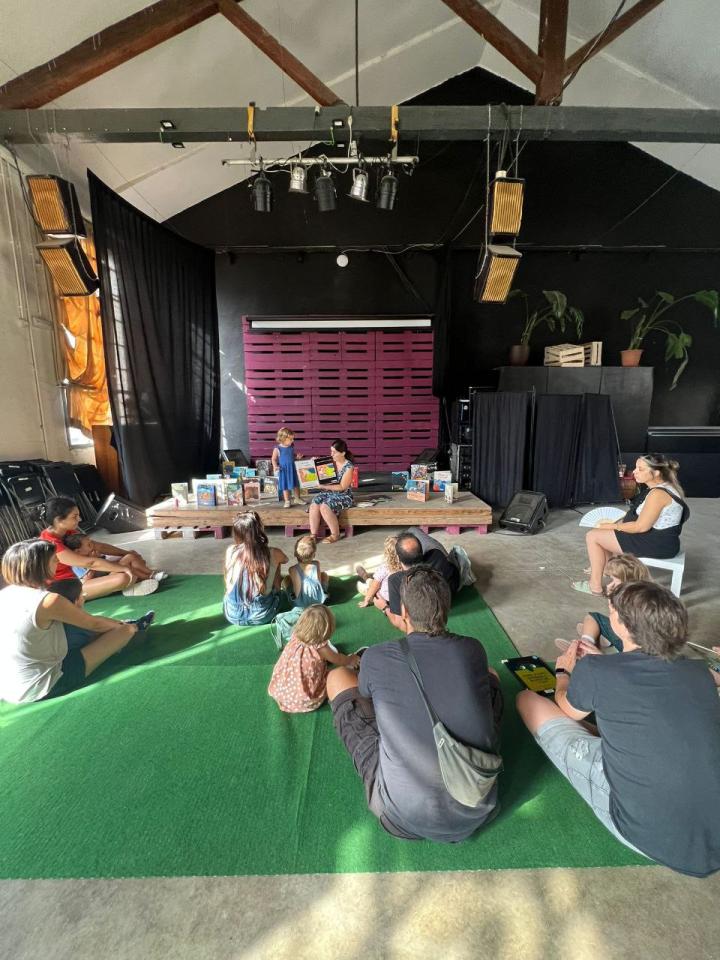 Estris i Contes amb Còdol 03